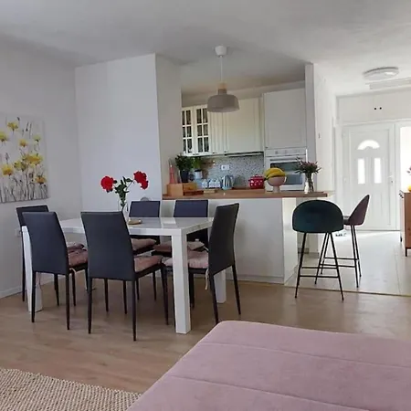 One Bedroom With Sea View 度假居 *
