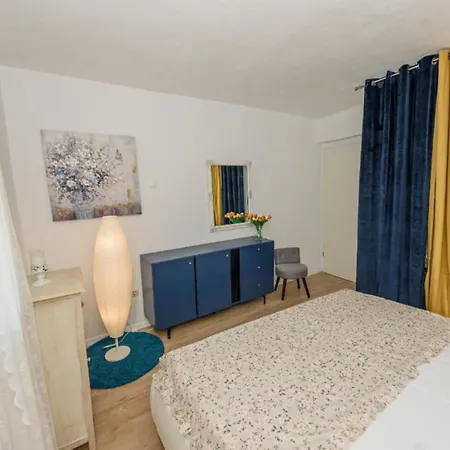 One Bedroom With Sea View Bobovisca